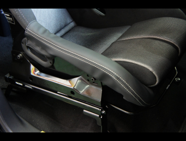 HONDA�@N-WGN�@JH-1�i2015�N�j�@�Ɂ@RECARO�i���J���j�@RS-G�@GK�@BK/SIL�@����