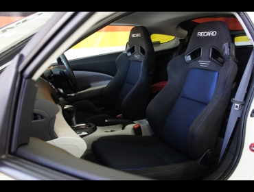 HONDA�@CR-Z���@ZF1�i2010�N�j�@�Ɂ@RECARO�i���J���j�@SR-7�@GK100�@BUL�@���@SR-7�@GK100�@BUL�@����