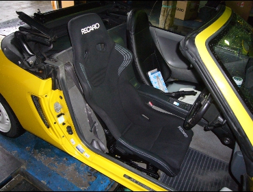 HONDA�@�r�[�g�@�Ɂ@RECARO�i���J���j�@RS-GS�@BK�@����