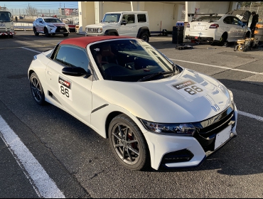 HONDA�@S660�@�Ɂ@RECARO�i���J���j�@RS-G�@GK�@BK/RED�@����