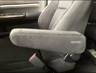 HONDA�@�X�e�b�v���S���@RP4�i2018�N�j�@�Ɂ@RECARO�i���J���j�@SR-7F�@GU100�@BK�@�A�[�����X�g�t���@����