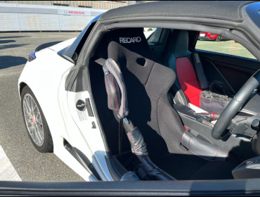 HONDA�@S660�@JW5�i2015�N�j�@�Ɂ@RECARO�i���J���j�@RS-GE�@����
