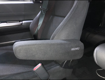 HONDA�@�X�e�b�v���S���@RP5�@�Ɂ@RECARO�i���J���j�@SR-7F�@GU100�@BK�@����