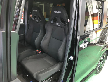 HONDA�@N-BOX�J�X�^���@JF3�i2019�N�j�@�Ɂ@RECARO�i���J���j�@SR-7�@GU100�@BK�@���@SR-7F�@GU100�@BK�@����