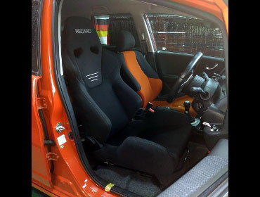 HONDA�@�t�B�b�g�@GE8�i2012�N�j�@�Ɂ@RECARO�i���J���j�@SR-6�@GK100S�@BK/BK�@����