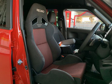 HONDA�@N-ONE�@RS�@JG3�i2022�N�j�@�Ɂ@RECARO�i���J���j�@SR-7�@GK100�@BK/RED�@�V�[�g�q�[�^�[�t���@����