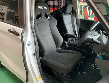 HONDA�@�t���[�h�@GB5�i2022�N�j�@�Ɂ@RECARO�i���J���j�@SR-7F�@KK100�@BK�@�V�[�g�q�[�^�[�t���@����