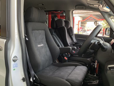 HONDA�@�X�e�b�v���S���@RP3�i2015�N�j�@�Ɂ@RECARO�i���J���j�@�G���S���hMV�@BK�@����