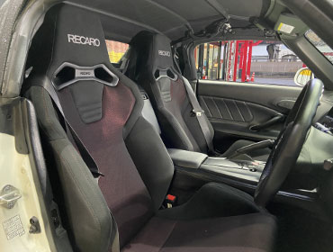 HONDA�@S2000�@AP2�i2008�N�j�@�Ɂ@RECARO�i���J���j�@SR-S�@BK100H�@BK/RED�@�V�[�g�q�[�^�[�t���@�~���E�@����