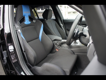 BMW��RECARO�i���J���j�@SR-7 Lassic �u���[����