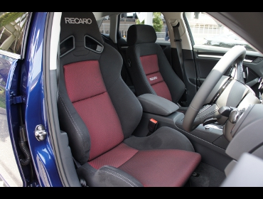 RECARO�i���J���V�[�g�j�@Audi�i�A�E�f�B�j�@A3�@1.8T�@ABA-8VCJSF��RECARO�i���J���j�@SR-7 SK100 RED�@���@LX-VS SK100�@RED�@����