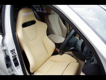 RECARO�i���J���V�[�g�j�@BMW�@125D��RECARO�i���J���j�@�X�|�[�cJC ���U�[SE�@�A�C�{���[�@����