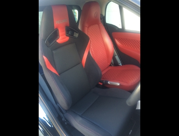RECARO�i���J���V�[�g�j�@BENZ�@Smart�i�X�}�[�g�j�@�t�H�[�c�[�@�u���o�X�G�f�B�V�����e�B���[���C�h�@ABA451333��RECARO�i���J���j�@SR-7F Lassic�@RED/RED�@����