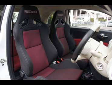 RECARO�i���J���V�[�g�j�@FIAT�i�t�B�A�b�g�j�@FIAT500TWINAIR��RECARO�i���J���j�@SR-7 SK100�@BK/RED�@���@SR-7F SK100�@BK/RED�@����