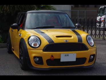 BMW�@�~�j�N�[�p�[S�@R56��RECARO�i���J���j�V�[�g����