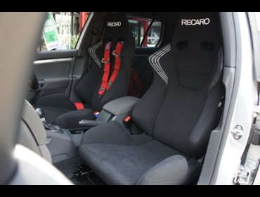 RECARO�i���J���V�[�g�j�@VW�i�t�H���N�X���[�Q���j�@�S���tGTI��RECARO�i���J���j�@SR-6 KK100S�@BK�@�~2�r�@����
