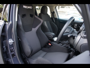 RECARO�i���J���V�[�g�j�@BMW�@MINI�@F55��RECARO�i���J���j�@SR-6�@SK100S BK/SIL�@����