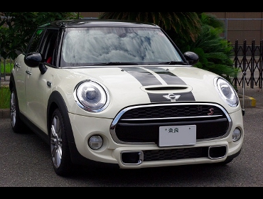 BMW�@MINI�@F55��RECARO�i���J���j�V�[�g����