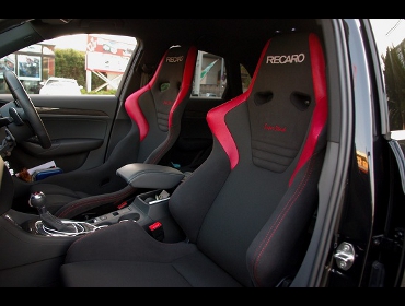 RECARO�i���J���V�[�g�j�@Audi�@RSQ3�Ƀ��J���@����@RS-G �X�[�p�[�V���^���NNU�i�V�[�g�q�[�^�[�t���j�@���@����@SR-6 �X�[�p�[�V���^���NNU�i�V�[�g�q�[�^�[�t���j�@����