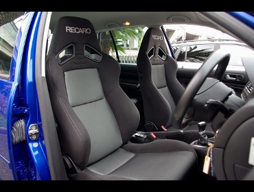 RECARO�i���J���V�[�g�j�@VW�i�t�H���N�X���[�Q���j�@�S���tR32�Ƀ��J���@SR-7F SK100H�i�V�[�g�q�[�^�[�t���j BK/SIL�@���@SR-7F SK100�@BK/SIL�@����