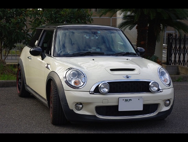 BMW�@�~�j�N�[�p�[S�@R56��RECARO�i���J���j�V�[�g����