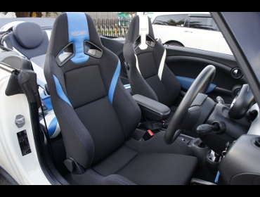 RECARO�i���J���V�[�g�j�@BMW�@MINI�@�N�[�p�[�@R57�Ƀ��J���@SR-7 Lassic BL/BL�@���@SR-7F Lassic WHITE�@����
