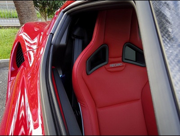 RECARO�i���J���V�[�g�j�@�A���t�@�����I�iAlfaromeo�j�Ƀ��J���@�X�|�[�c�X�^�[LL100H���U�[SE�@���b�h�@�J�[�{���o�b�N�V�F���@�~2�r�@����