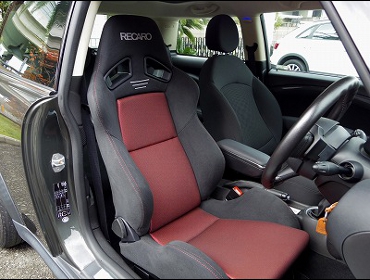 RECARO�i���J���V�[�g�j�@BMW�@MINI�@�N�[�p�[S�Ƀ��J���@SR-7�@GK100�@�V�[�g�q�[�^�[�t���@BK/RED�@����