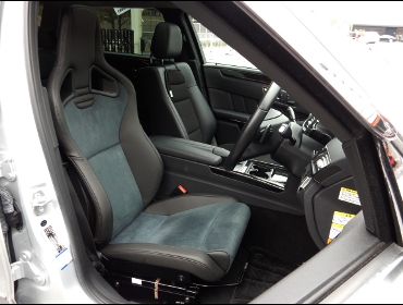 RECARO�i���J���V�[�g�j�@BENZ�i�x���c�j�@E350�@W212�Ƀ��J���@�X�|�[�c�X�^�[CL100H�@����