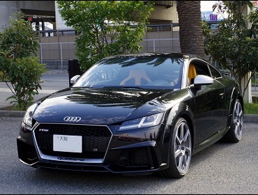 Audi�@TTRS��RECARO�i���J���j�V�[�g����