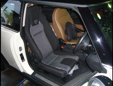 RECARO�i���J���V�[�g�j�@BMW�@MINI�@R56�Ƀ��J���@LX-F�@IN110�@BK�@A/R�@����