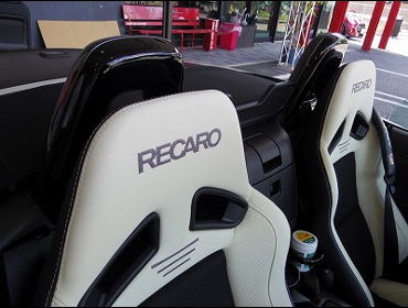 ABARTH�@124�X�p�C�_�[��RECARO�i���J���jSR-7�@Lassic�@�V�[�g�q�[�^�[�t���@�����U�[�@���@SR-7F Lassic �V�[�g�q�[�^�[�t���@�����U�[�i�V�[�g�o�b�N�o�[�J�o�[�@�s�A�m�u���b�N�j�@����