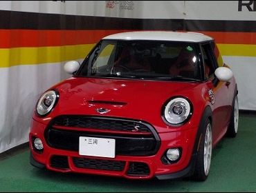 BMW�@MINI�@�N�[�p�[S�@F56�@�Ɂ@RECARO�i���J���j�V�[�g����