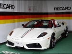FERRARI(フェラーリ) スクーデリア・スパイダー16M に RECARO(レカロ) SR-7F KK100 RED 両腕アームレスト付き ×2脚 装着