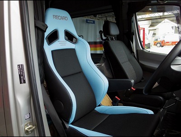Mercedes Benz�i�����Z�f�X�x���c�j�@�x���c�X�v�����^�[�@313�@�Ɂ@RECARO�i���J���j�V�[�g�@SR-7F�@Lassic�@BL���U�[�@�A�[�����X�g�t���@����