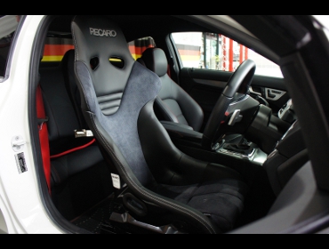 Mercedes Benz�i�����Z�f�X�x���c�j�@C�N���X�@W204�@�Ɂ@RECARO�i���J���j�@RS-G CL�@����