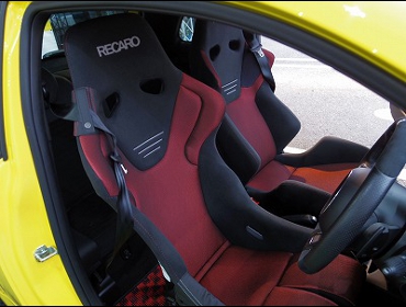 ABARTH�@595�@�R���y�e�B�c�B�I�[�l�@�Ɂ@RECARO�i���J���j�V�[�g�@RS-G�@GK�@BK/RED�@���@SR-6�@GK100S�@BK/RED�@�����g)
