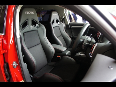 Audi�@A3�Z�_���@1.4TFSI�@8V�@2015�N�@�Ɂ@RECARO�i���J���j�@SR-7�@Lassic�@BK�@���@SR-7F�@Lassic BK�@����