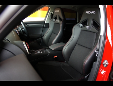 Audi�@A3�Z�_���@1.4TFSI�@8V�@2015�N�@�Ɂ@RECARO�i���J���j�@SR-7�@Lassic�@BK�@���@SR-7F�@Lassic BK�@����