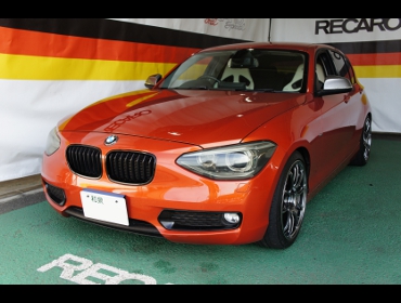 BMW�@F20�@�Ɂ@RECARO�i���J���j�V�[�g����