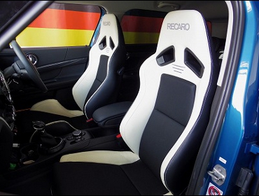 BMW�@MINI�@�N���X�I�[�o�[SD�@F60�@�Ɂ@RECARO�i���J���j�@SR-7�@Lassic�@�z���C�g�@���@SR-7F�@Lassic�@�z���C�g�@����