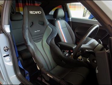 RECARO�i���J���V�[�g�j�@VW�i�t�H���N�X���[�Q���j�U�E�r�[�g���@16C�i�E�n���h���j�@�Ɂ@TSG�@�X�[�p�[�V���^���N�@����