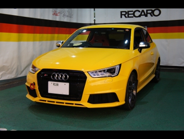 Audi�@�Ɂ@RECARO�i���J���j�@RS-GS�@RED�@����