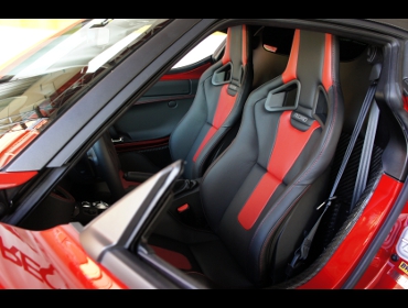 RECARO�i���J���V�[�g�j�@�A���t�@�����I�@4C�@����107���N���f���i2018�N�j�@�Ɂ@RECARO�i���J���j�@�X�|�[�c�X�^�[�@���~�e�b�h�G�f�B�V�����@BK/RED�@�~���E�@����