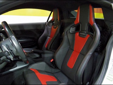 Audi�@R8�@42BYHF�i2008�N12���j�@�Ɂ@RECARO�i���J���j�@�X�|�[�c�X�^�[�@���~�e�b�h�G�f�B�V�����@RED�@���@�N���X�X�|�[�c�X�^�[�@���~�e�b�h�G�f�B�V�����@RED�@����