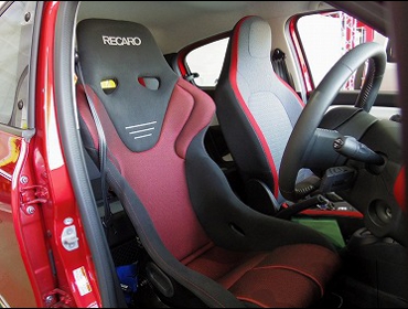 RECARO�i���J���V�[�g�j�@���m�[�@�g�D�C���S�@AHH4B�i2016�N�j�@�Ɂ@RECARO�i���J���j�@RS-G GK BK/RED�@����