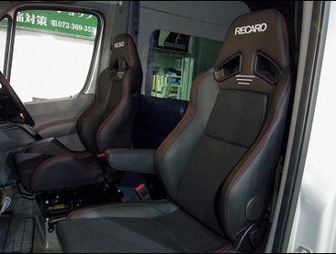 RECARO�i���J���V�[�g�j�@Mercedes Benz�i�����Z�f�X�x���c�j�@�X�v�����^�[519�i2013�N�j�@�Ɂ@RECARO�i���J���j�@SR-7�@Lassic�@BK�@���@SR-7F�@Lassic BK�iA/R�j�@����