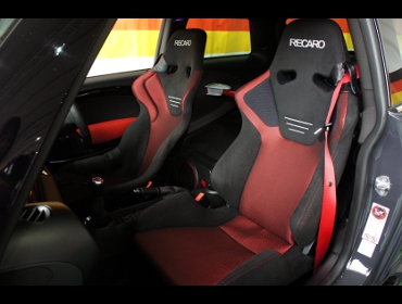 BMW�@MINI�@R56�@JCW GP�i2013�N�j�@�Ɂ@RECARO�i���J���j�@RS-G�@GK�@BK/RED�@�V�[�g�q�[�^�[�t���@��SR-6�@GK100S�@BK/RED�@�V�[�g�q�[�^�[�t���@����