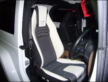 RECARO�i���J���V�[�g�j�@JEEP�@�����O���[�@�T�n���@JK36S�@2D�i2017�N�j�@�Ɂ@RECARO�i���J���j�@LX-F�@IL110H�@���@����