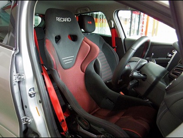 RECARO�i���J���V�[�g�j�@���m�[�@���[�e�V�ARS�i2018�N�j�@�Ɂ@RECARO�i���J���j�@TS-G�@GK�@BK/RED�@����